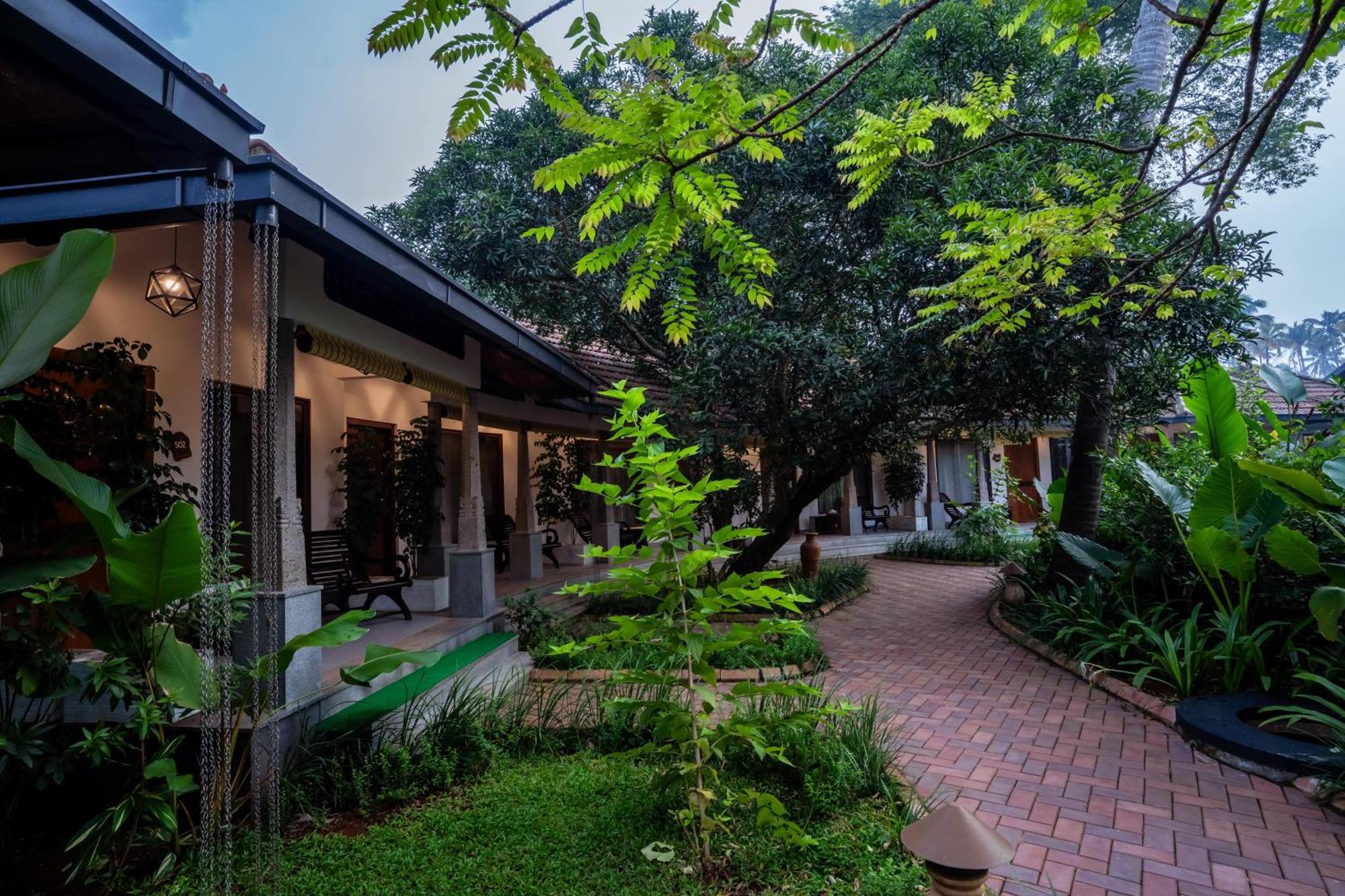Vedic Village Retreat Kodungallur Коччи Экстерьер фото